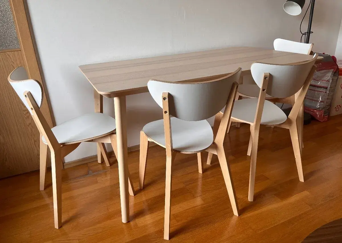 Jídelní set IKEA - stůl LISABO + 4 židle NORDMYRA