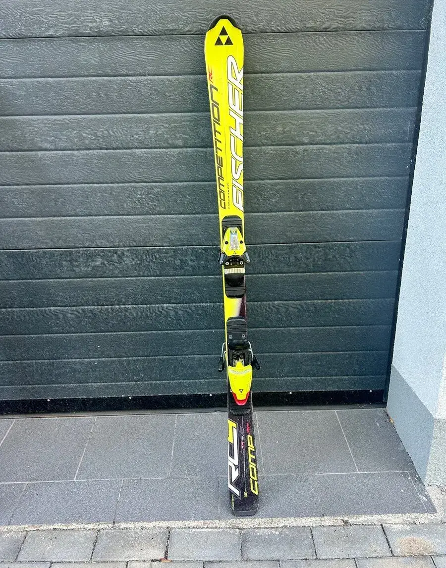 Juniorské lyže FISCHER 140 cm