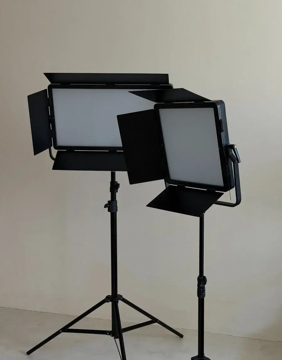 SWIT světelné panely 60W a 120W