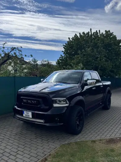 Dodge RAM – 2017, 8 000 km