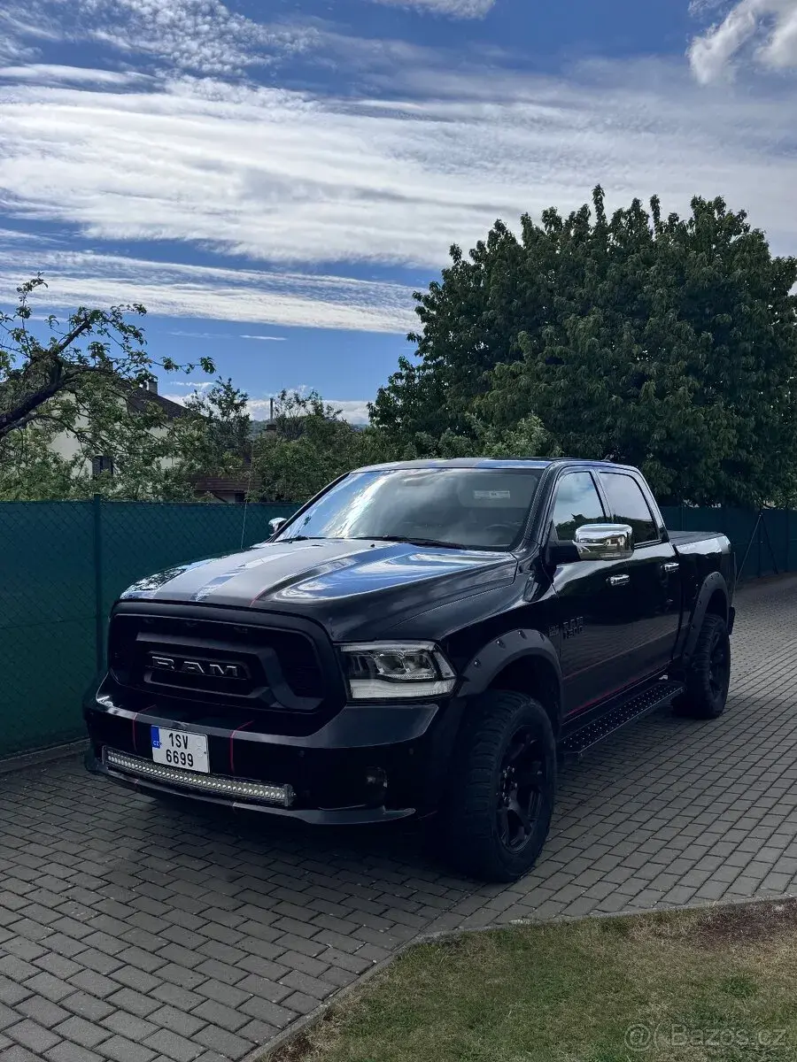 Dodge RAM – 2017, 8 000 km