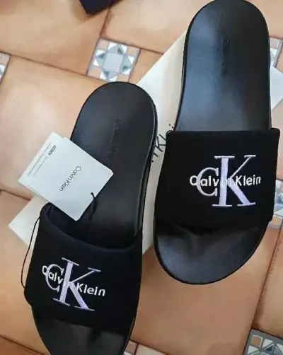 Nazouváky Calvin Klein