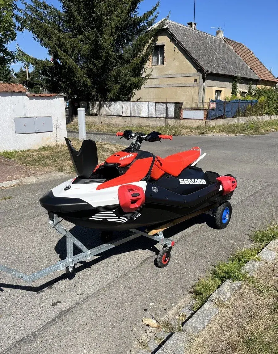 Sea-Doo Spark Trixx 3UP iBR 90 HP