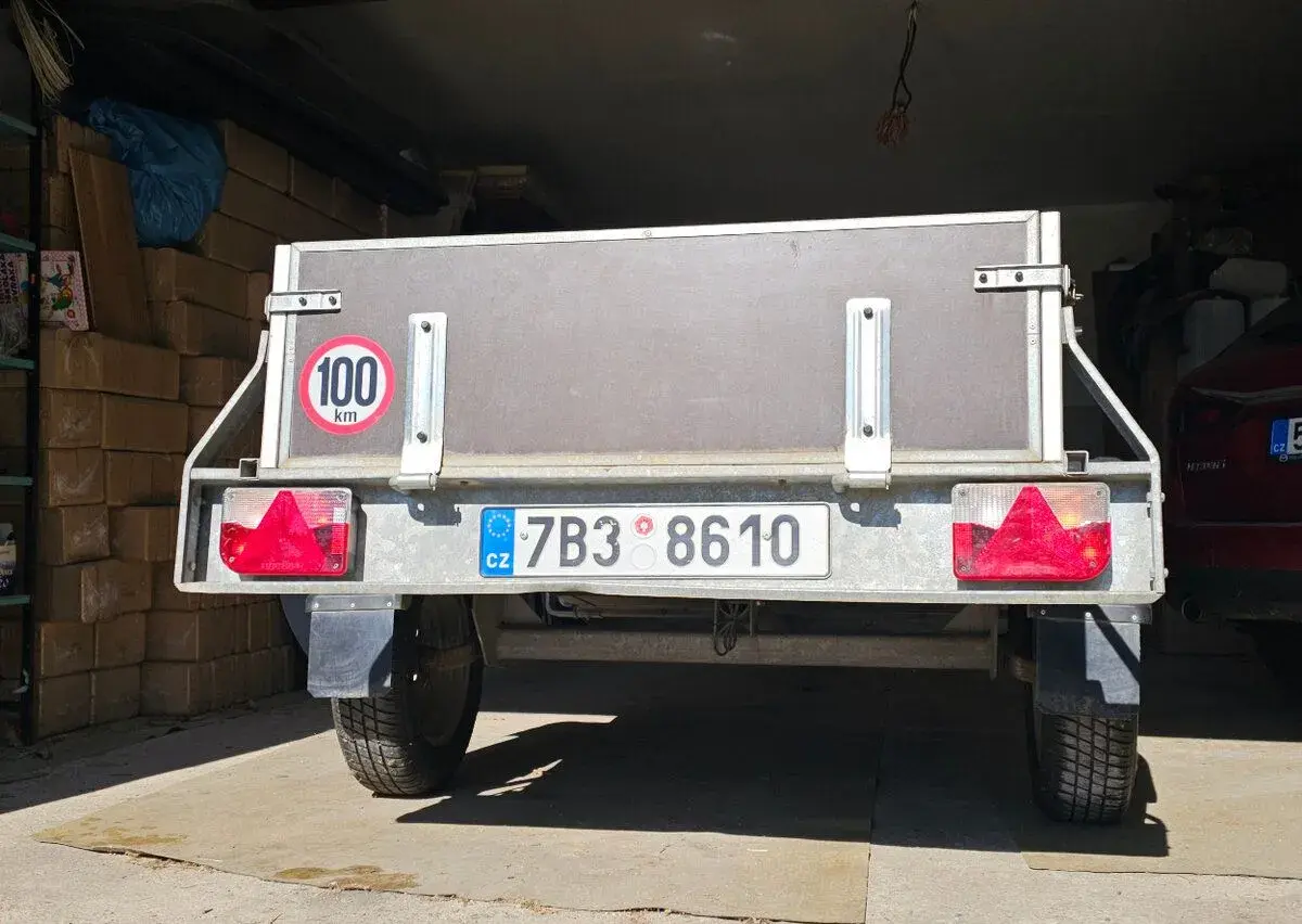 Agados VZ-21