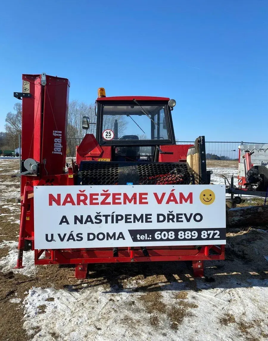Štípání dřeva u vás doma