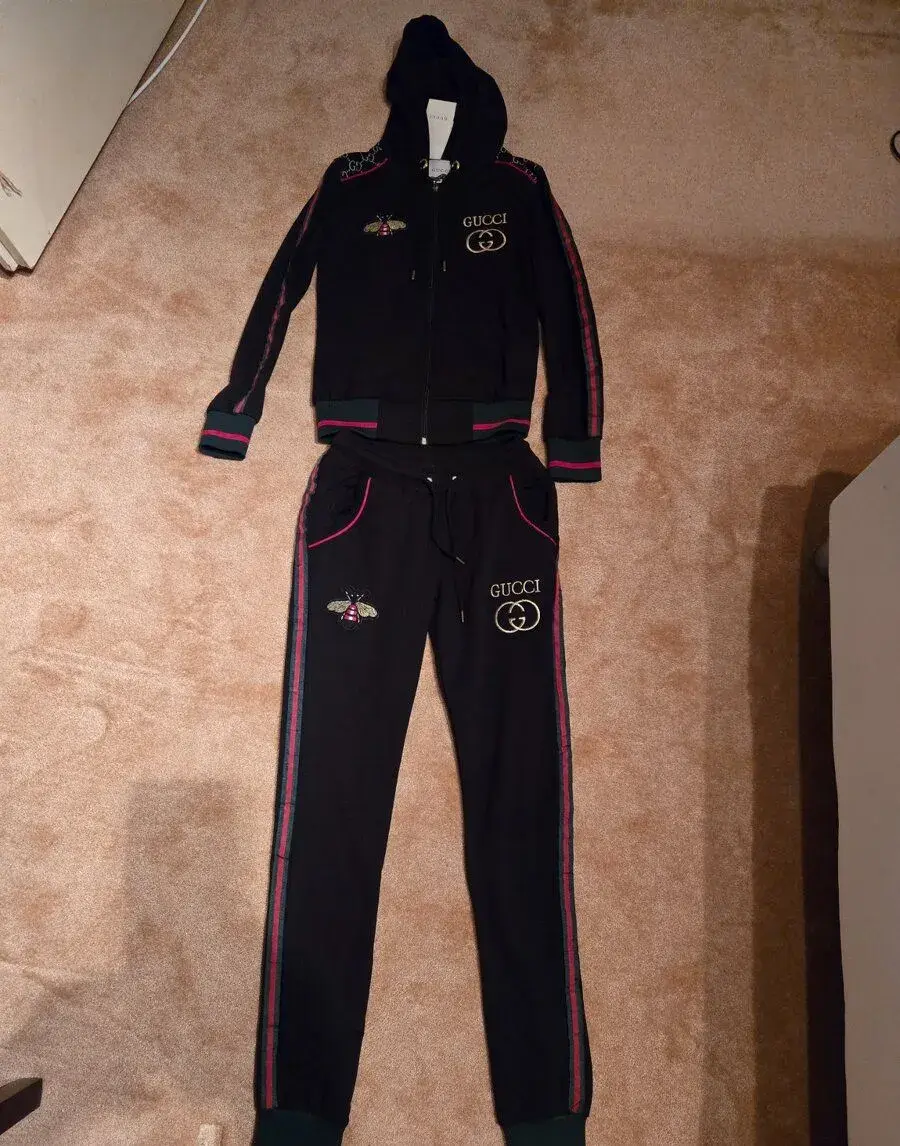 Teplakova souprava Gucci vel S Nova