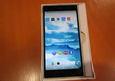 Mobilní telefon Sony Z Ultra. Xperia XL39