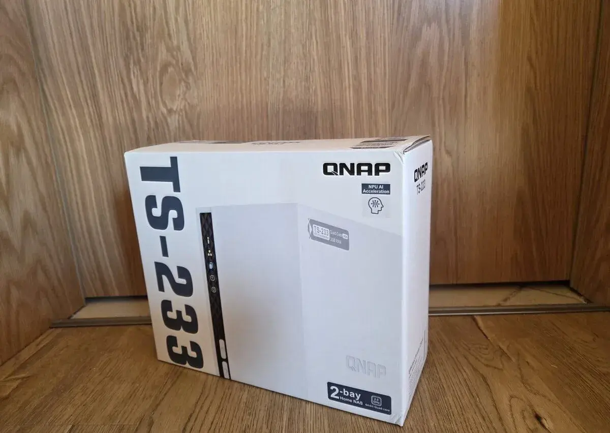 QNAP TS-233