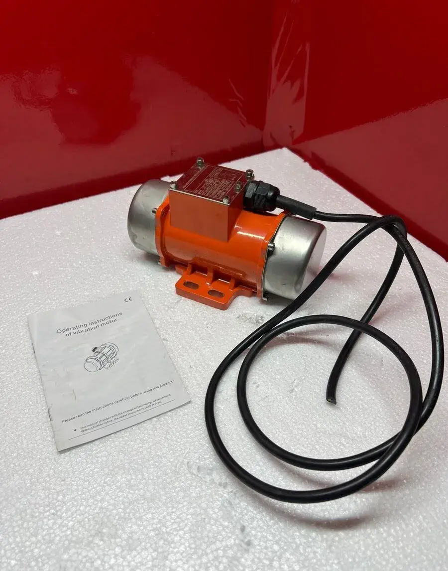Jednofázový vibrační motor (40 W, 220 V)