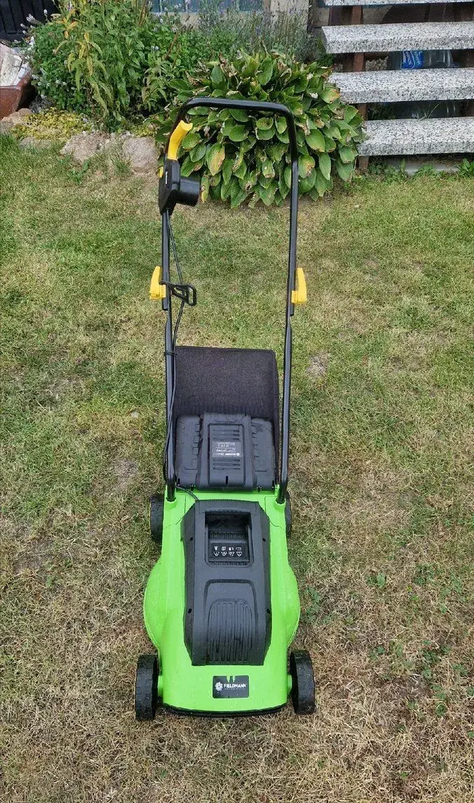 Malá elektro sekačka Fieldmann