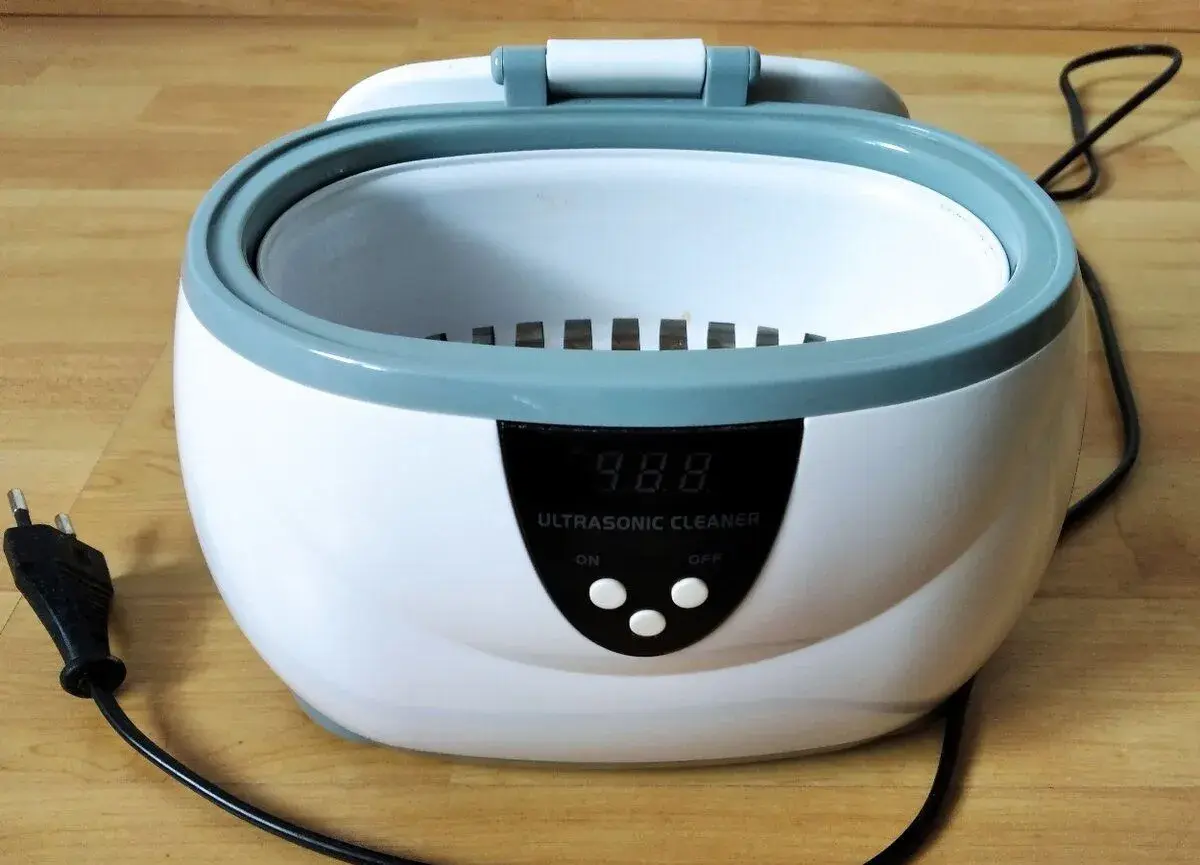 Ultrazvuková čistička GETI GUC 601 0,6L