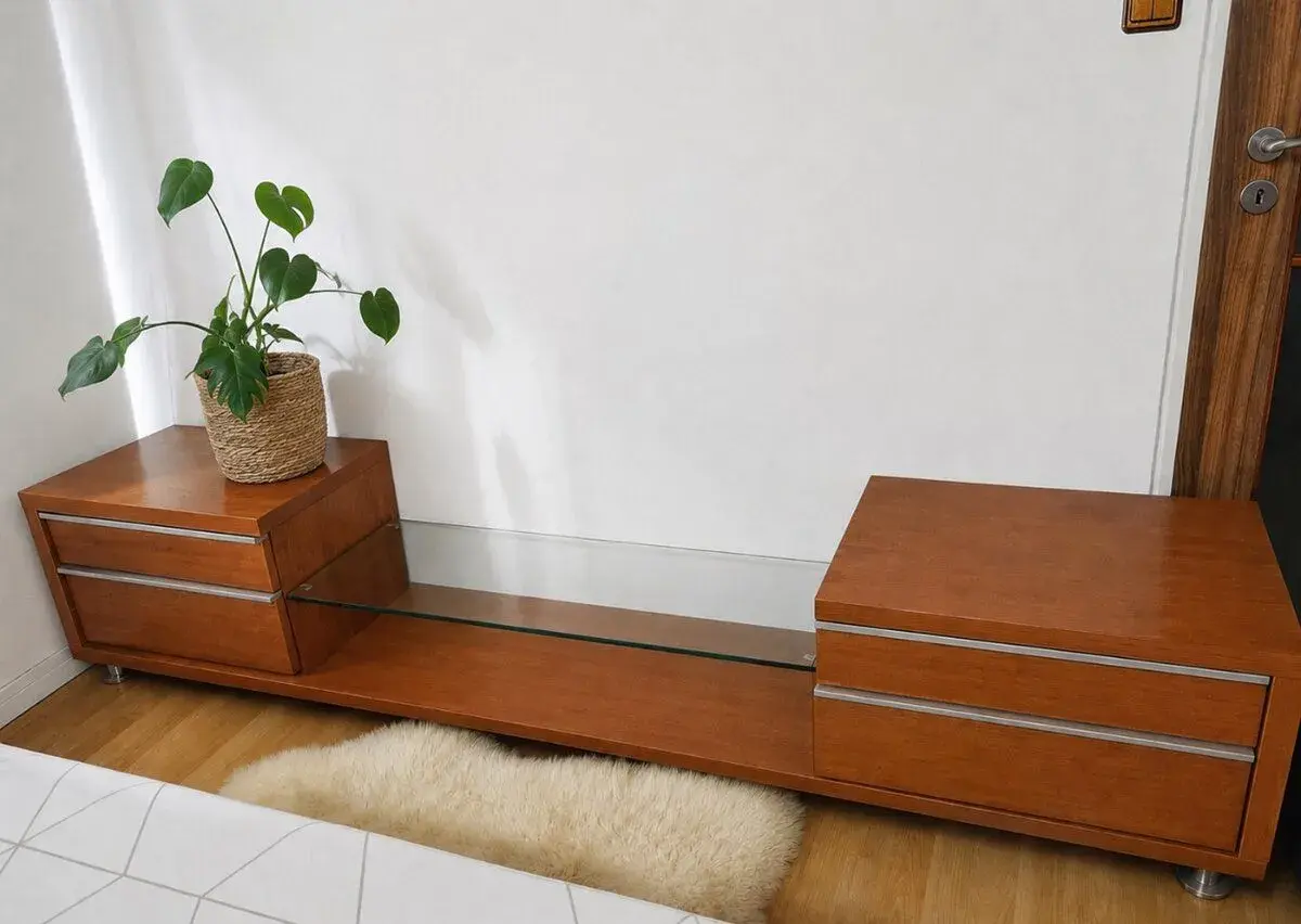Krásná obyváková stěna,komody ,stolek 2,4m