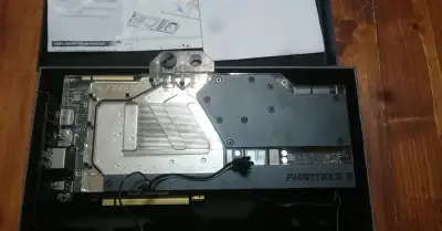 Asus RTX 2080 a TI Strix Wodní blok Phanteks Glacier G2080TI
