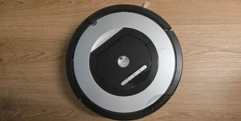 Robotický vysavač iRobot Roomba 774