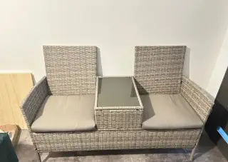 Zahradní dvoumístná lavice