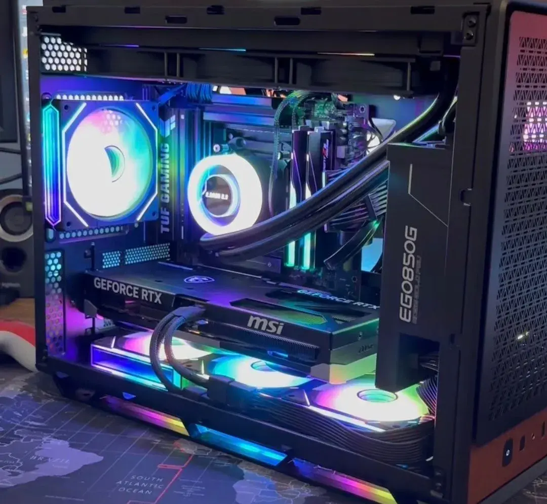 Nvidia RTX 5080 nová. kompaktní. bench. záruka 08/28