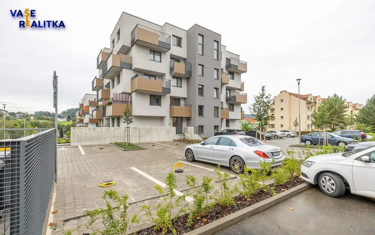 Pronájem, parkovací stání, Hranice, ul. Pod Nemocnicí
