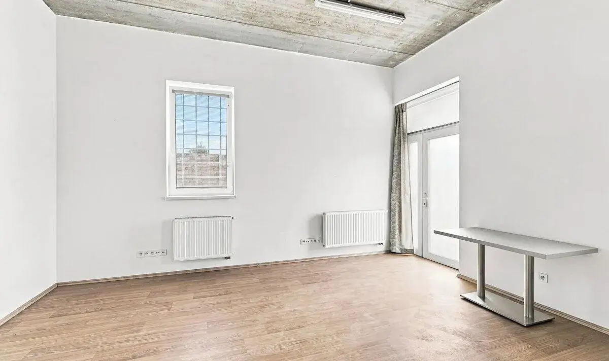 PRONÁJEM KANCELÁŘE 33,5 m² | PRAHA – UHŘÍNĚVES