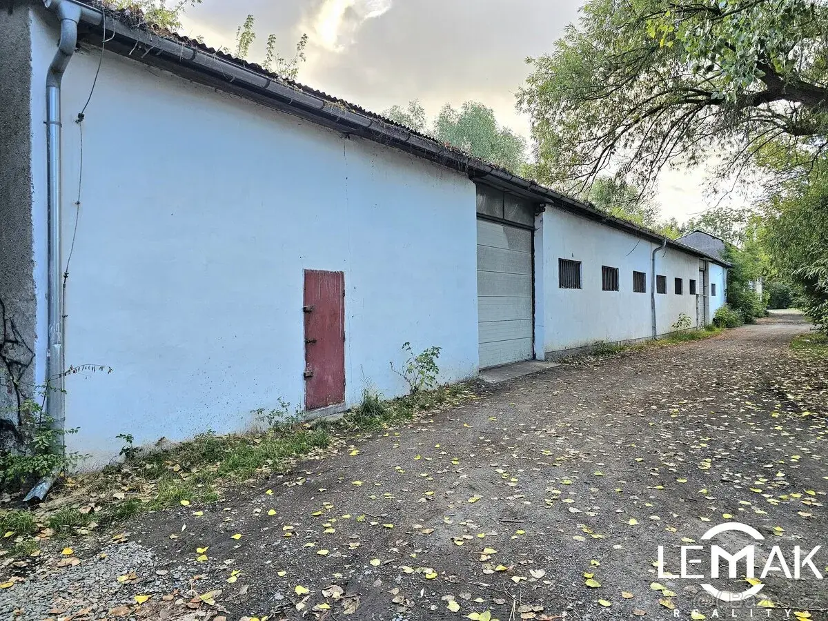 Prodej výrobního prostoru 240 m², Těšetice, ev.č. 00323