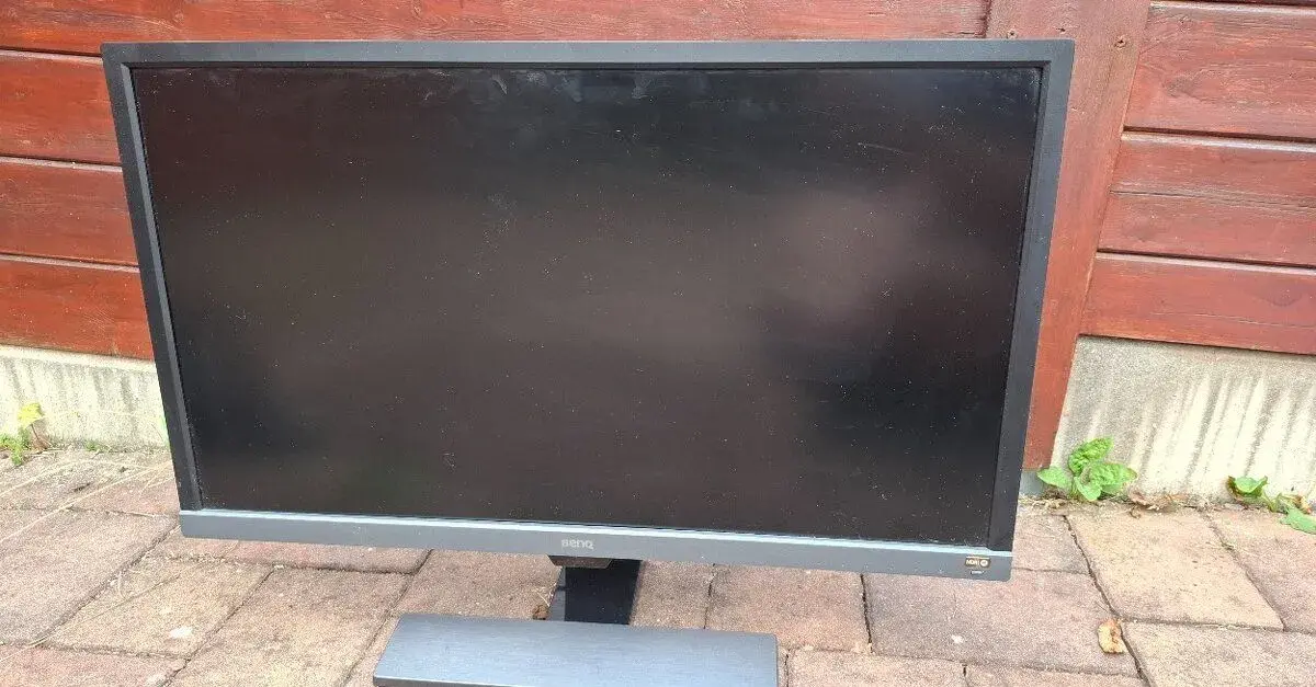 BenQ EL2870U – 28" 4K UHD monitor, HDR, FreeSync, HDMI/DP