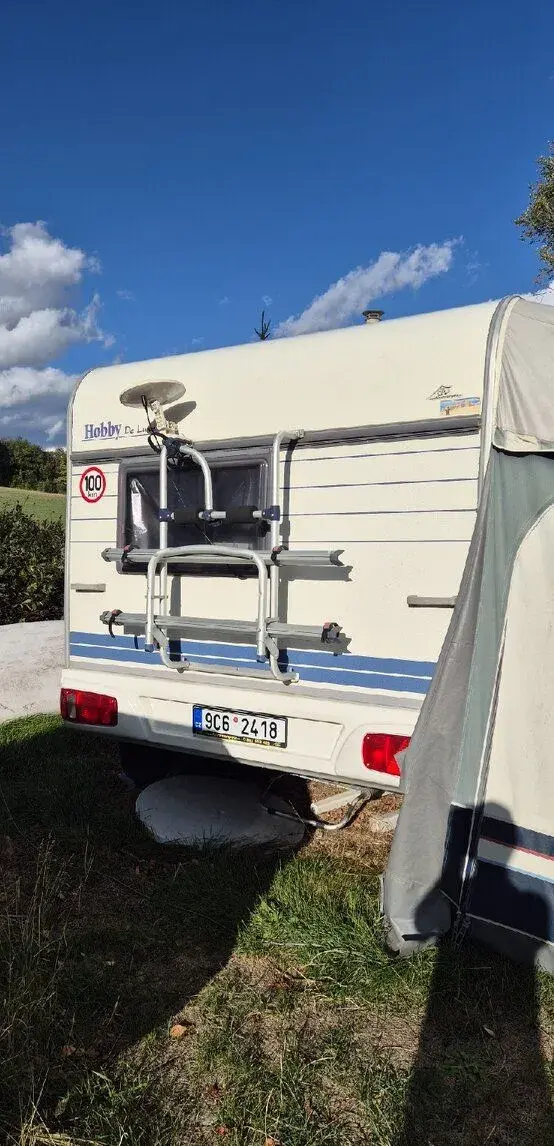 Karavan Hobby De Luxe 440 SF.