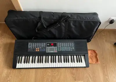 CASIO CTK-650 – funkční keyboard, 128 zvuků+ adaptér, futrál