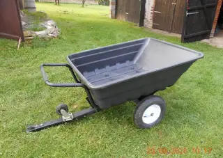 vozík za zahradní traktor