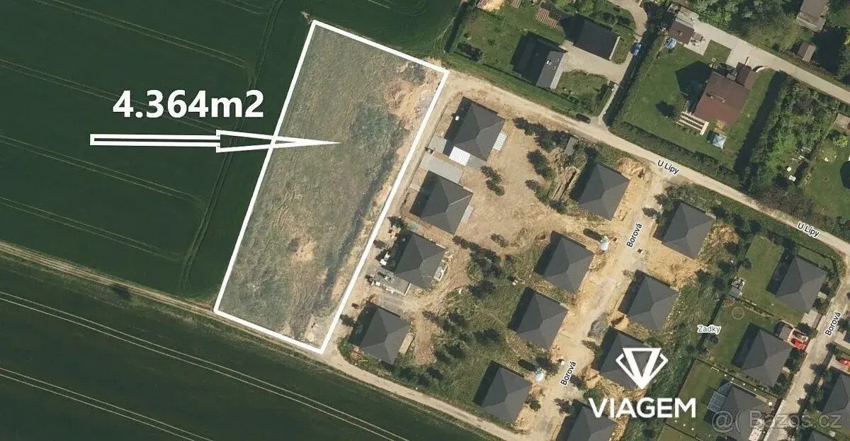Stavební - bydlení 4 364 m²