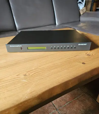 BV - P1 hifi předzesilovač