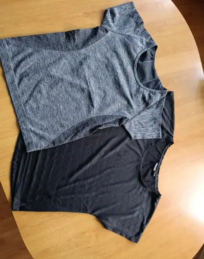 Sportovní trička vel.36/38
