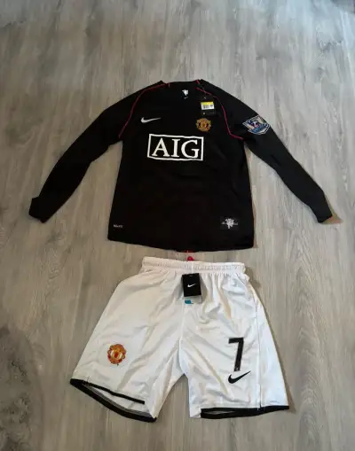 Dres Manchester United