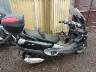 Piaggio x9 125 na díly