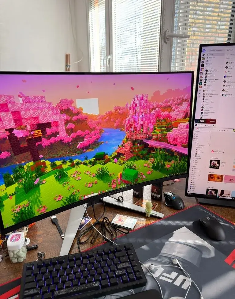 Alienware AW3225QF – 32″ 4K QD-OLED, 240 Hz, záruka 3 roky