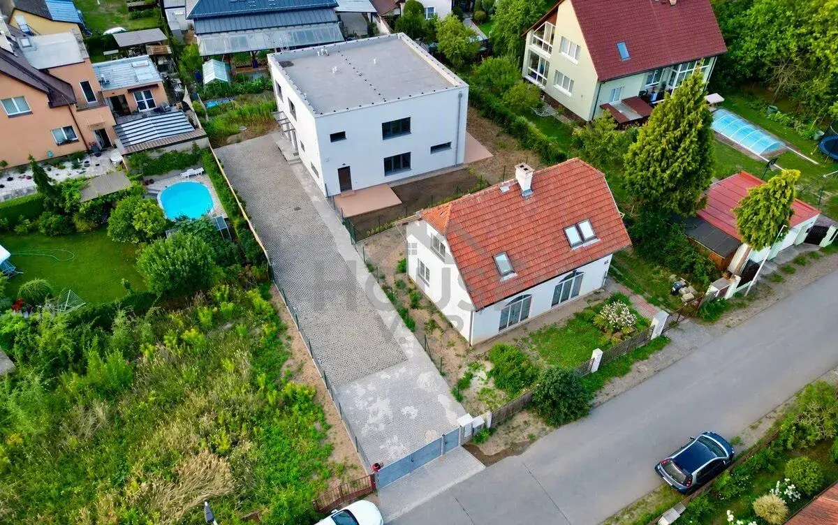 Prodej rodinného domu 120 m², na pozemku 367 m², Praha 9 - Ú