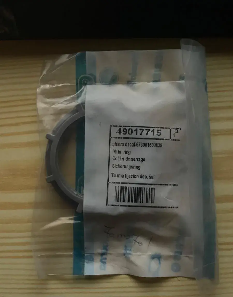 Matice zásobníku soli k myčce Candy Hoover 49017715