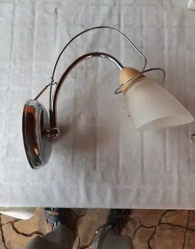 Nástěnná lampa