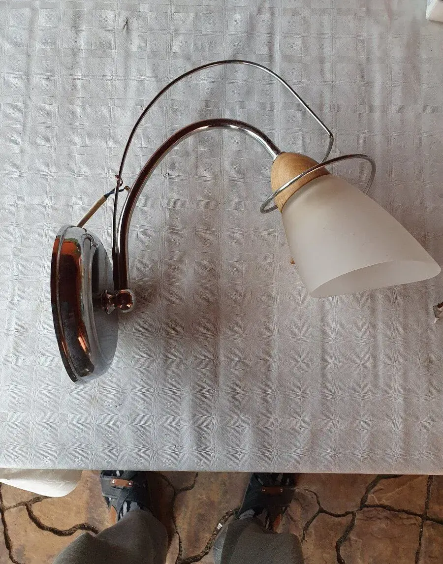 Nástěnná lampa