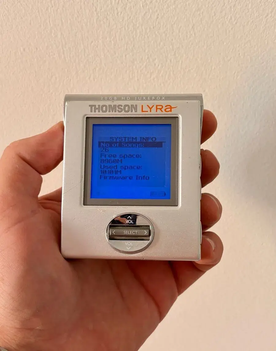 Retro MP3 Thomson Lyra – 20 GB HDD Jukebox