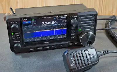 ICOM IC-705