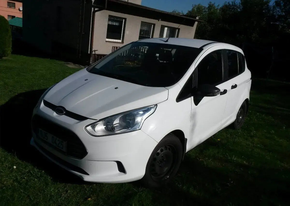 Ford B-max – 2015, 32 000 km