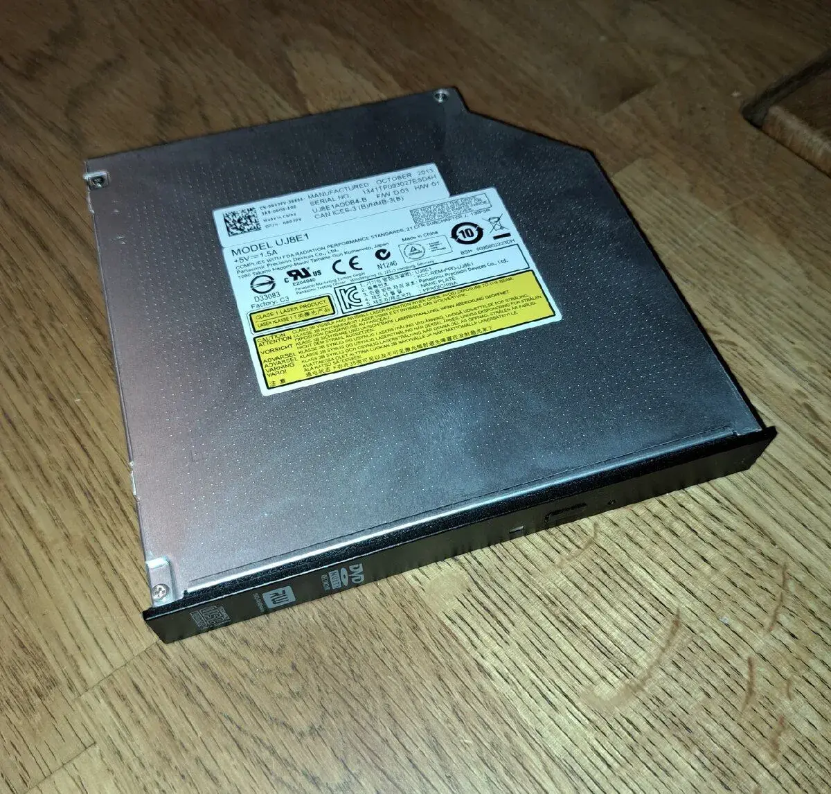 Panasonic DVD±RW Writer UJ8E1 007FJM F/W: D.03, SATA