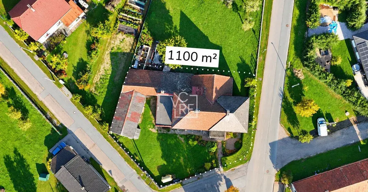 Prodej vícegeneračního RD v obci Tůně u Nechanic