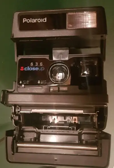 Polaroid 600 Plus
