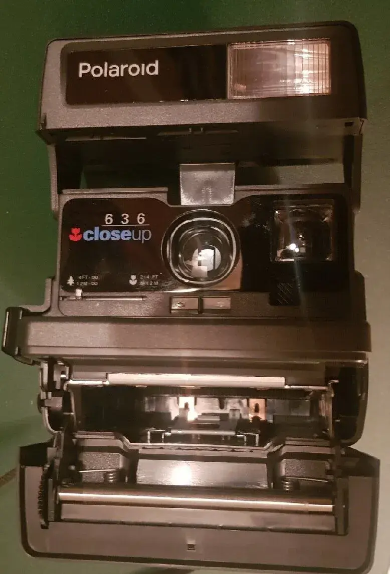 Polaroid 600 Plus