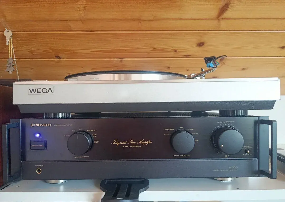 Pioneer a-400