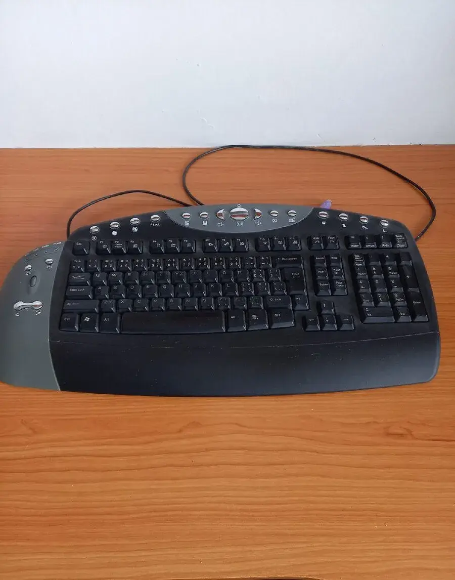 Mechanická klávesnice
