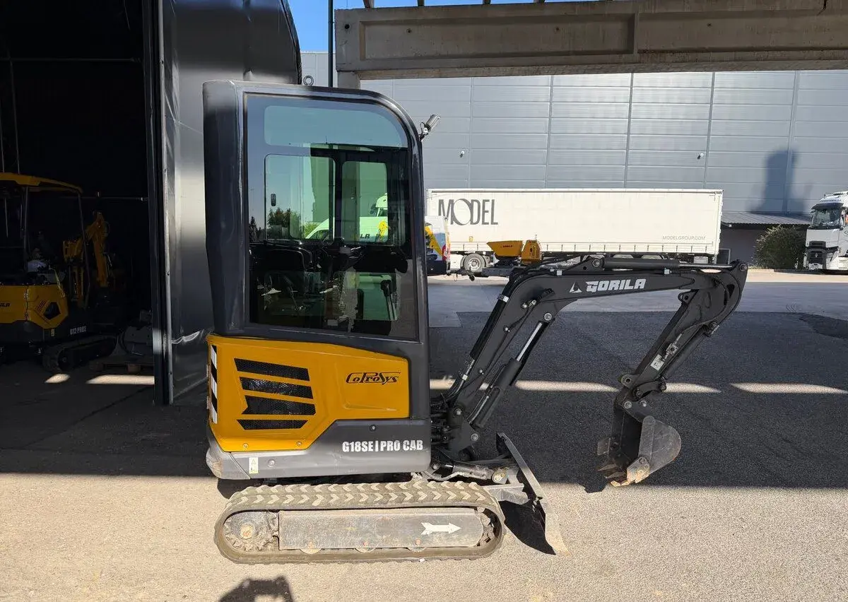 Minibagr 1,8T - Kubota motor ovladani joysticky