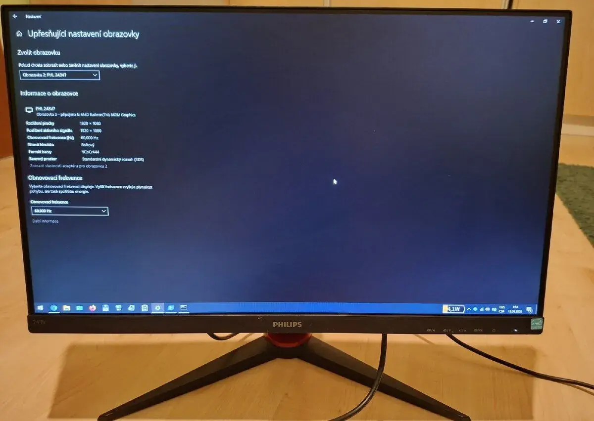 Bezrámečkový IPS 24" Full HD monitor Philips 243V