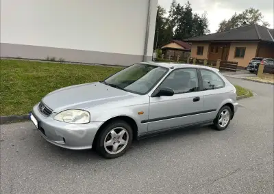 Honda civic – 2001, 185 000 km