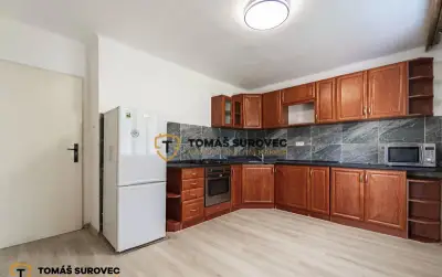 Pronájem bytu 2+1 Zlín, Podvesná IV